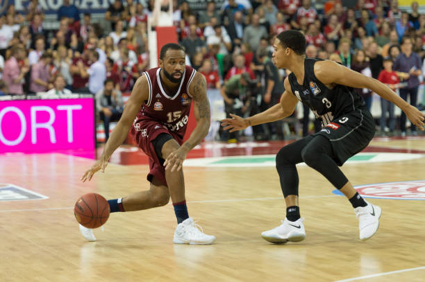 阵容的完整 阵容的完整